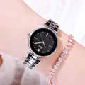 Κομψό γυναικείο ρολόι quartz με μαύρο καντράν και ασημί-μαύρο μπρασελέ με αλυσίδα - Ασημένια Κάσα Μαύρο Καντράν Μαύρο Λουράκι