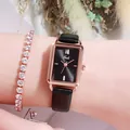 Vintage-Quarzuhr für Damen mit schwarzem Lederarmband und glitzerndem Kristallarmband - Rechteckiges schwarzes Zifferblatt Roségoldgehäuse Schwarzes Armband Und Strassarmband / Cooles Schwarz