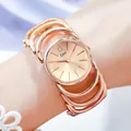Elegante orologio da polso in oro rosa con maglie a semicerchio traforate - Cassa in Oro Rosa Quadrante Rosa