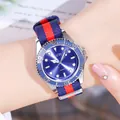Orologio GEDI con quadrante blu e cinturino NATO in nylon a righe rosse e blu - Blu (Cassa Argento Quadrante Blu Cinturino Blu Rosso)