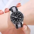 Montre GEDI tendance avec cadran noir argenté et bracelet NATO en nylon gris - Noir (Boîtier Argent Cadran Noir Bracelet Noir Gris)