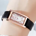 Damen-Armbanduhr rechteckig mit Roségold-Gehäuse, weißem Zifferblatt und schwarzem Lederband - Roségold Gehäuse Weißes Zifferblatt Schwarzes Lederarmband