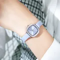 Elegante Damen-Quadratur-Uhr mit lavendelfarbenem Lederband und silbernem Stahlgehäuse - Silbergehäuse Hellblauzifferblatt Graublauband