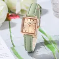 Elegante rechteckige Damenuhr mit hellgrünem Lederarmband und roségoldenem Gehäuse - Cyan