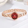 Montre à quartz élégante pour femme avec cadran rouge foncé et bracelet en or rose - Boîtier Or Rose Cadran Rouge (YH-6323)