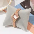 Montre losange de luxe en or rose avec cristaux et bracelet chaîne en forme d'épi - Or Rose / Cadran Blanc