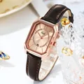 Gedi Damenarmbanduhr mit quadratischem Gehäuse in Roségold und dunkelbraunem Lederarmband - Roségold Gehäuse Roségold Zifferblatt Kaffee Lederarmband