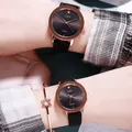 Orologio al quarzo minimalista in oro rosa con quadrante nero e cinturino in pelle - Modello da Uomo (Nero Rosa)
