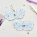Porte-carte photo ailes d'ange en acrylique bleu avec motifs d'étoiles et chaîne - Bleu