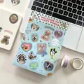Y2K Amerikaanse vintage puppy stickers met diverse hondenrassen op blauwe achtergrond - Hond