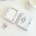 Set porta carte in PVC bianco con graziose illustrazioni di gatti angelo e bottone - Porta Carte con Finestra e Borsa con Bottone (XFKC-07)