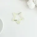Colgante de estrella en acrílico con purpurina amarillo pálido y texto Monvkaka - Estrella Amarilla