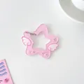 Llavero de acrílico rosa con forma de estrella con alas de ángel y cierre de metal fino - Rosa