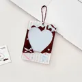 Chocolade thema acryl fotokaarthouder met hartvormig venster en bruine kralenketting - Witte Frisdrank