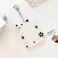 Durchsichtiger Fotokartenhalter aus Acryl mit Sternmuster und silbernem Schlüsselanhänger - Schwarz Weiß