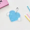 Tarjetero de acrílico azul en forma de corazón con alas blancas y cadena de bolas - Azul