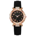 Reloj de cuarzo elegante para mujer con esfera de estrella de mar y correa de cuero negro - Negro