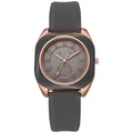 Λεπτομέρεια τετράγωνου ρολογιού rose gold με γκρι λουράκι σιλικόνης και υποκαντράν - Γκρι