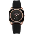 Detail van de vierkante roségouden kast en zwarte siliconen band van het horloge - Zwart
