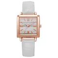 Dettaglio orologio quadrato oro rosa con quadrante in marmo e cinturino bianco cocco - Bianco