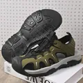 Outdoor Leder-Sandalen für Herren in Armeegrün mit geschlossener Zehenkappe und Gummisohle - EU 40 / Armeegrün