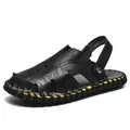 Lässige schwarze Ledersandalen für Herren mit atmungsaktivem Design und gelben Nähten - EU 38 / Schwarz