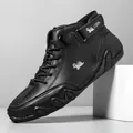 Zwarte leren hoge herensneakers met gekartelde zool en klittenbandsluiting - Zwart