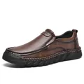 Ανδρικά δερμάτινα παπούτσια slip-on σε σκούρο καφέ με χειροποίητες ραφές και σόλα από καουτσούκ - EU 38 / Κόκκινο Καφέ
