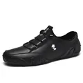 Classic black leather men's casual shoes with non-slip sole and elastic lace-up system - EU 37 / Black (Fox Logo)