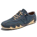 Chaussures décontractées en daim bleu pour hommes avec coutures main et semelles ondulées - Bleu foncé
