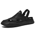 Schwarze Herren-Leder-Sandalen mit atmungsaktiver Lochung und verstellbarem Fersenriemen - EU 38 / Schwarz