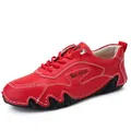 Scarpe casual da uomo in ecopelle rossa con cuciture bianche e suola antiscivolo - 38 / Rosso