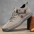 Handgefertigte dunkelgraue Wildleder-Loafer mit Sternlogo und Gummisohle für Herren - 38 / Grau