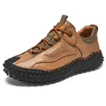 Geschnürte Herren-Freizeitschuhe aus braunem Leder mit atmungsaktiven Laser-Ausschnitten - EU 38 / Braun