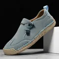 Heren loafers van blauw suède met sportief snelvetersysteem en stikseldetails - 38 / Meerblauw