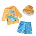 Ensemble de bain 3 pièces pour enfants avec haut crocodile jaune, short et bonnet - S (70-80cm, 7.5-10kg) / Ensemble / Crocodile en Patins à Roulettes (D56-7BW)