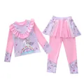 Dettagli del costume da bagno bambina a maniche lunghe con stampa unicorno e volant - Volare Sopra l'Arcobaleno (D231230-3YT)