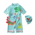 Détail d'un maillot de bain dinosaure bleu clair pour garçon avec aileron 3D rouge - S / Motif Dinosaure Vert Bleu Clair