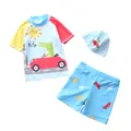 Maillot de bain 3 pièces bleu ciel pour enfant avec imprimé crocodile rigolo - Voiture Crocodile De Dessin Animé