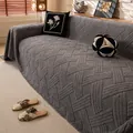 Funda de sofá gris oscuro en chenilla con grueso patrón geométrico tejido para el invierno - 180x130cm / gris oscuro