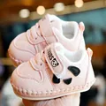 Chaussures bébé souples roses avec motif panda, cuir matelassé et velcro pratique - Taille 14 (Longueur Intérieure 10.5CM) / Rose
