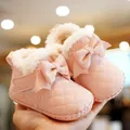 Pink fleece baby girl walking shoes with soft soles and large decorative bows - Size 14 / Pink