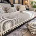 Copridivano spesso a quadretti bianchi e neri con nappine crema e cuscini coordinati - Nero / 70*70cm
