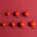 Perle di cinnabro rosso con motivi intagliati di fortuna in varie dimensioni - Stile Carattere Fu 14.5mm (Modello 7)