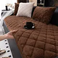 Cuscino per divano in peluche di coniglio marrone con trapuntatura a rombi e cuscino abbinato - 50x50 / Caffè Scuro
