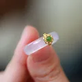 Anello in argento S925 calcedonio bianco naturale con fiore dorato e giadeite verde - Agata Calcedonio Bianco Diaspro Argento Sterling 925