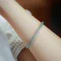 Elegante brazalete de ágata calcedonia natural verde cian con un perfil redondeado - Brazalete Fino Azul Celeste Individual / 4mm