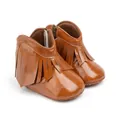Braune glänzende Baby-Lauflernschuhe mit modischen Fransen und seitlichem Reißverschluss - 13cm / Öliges Braun