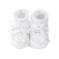 Chaussures bébé blanches avec broderie cœur et semelles souples en tissu de coton - 9cm (0-6 mois) / Style Chaussette Broderie Coeur (2518)