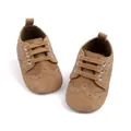 Classic brown brogue baby oxford shoes with leather texture and lace-up design - US 11 / Apricot